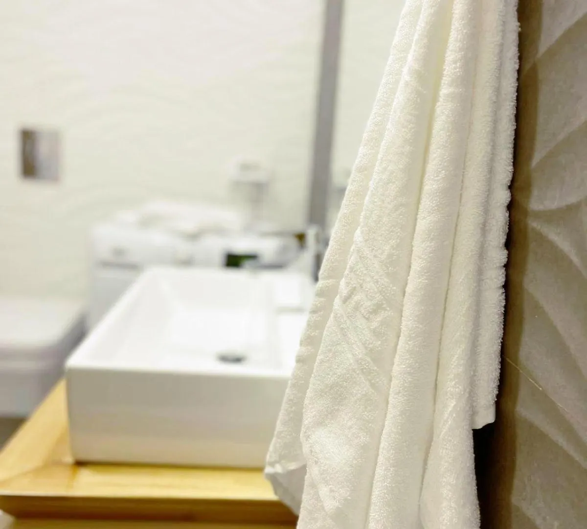 Grozavesti Luxury Apartment 1Br Bucharest